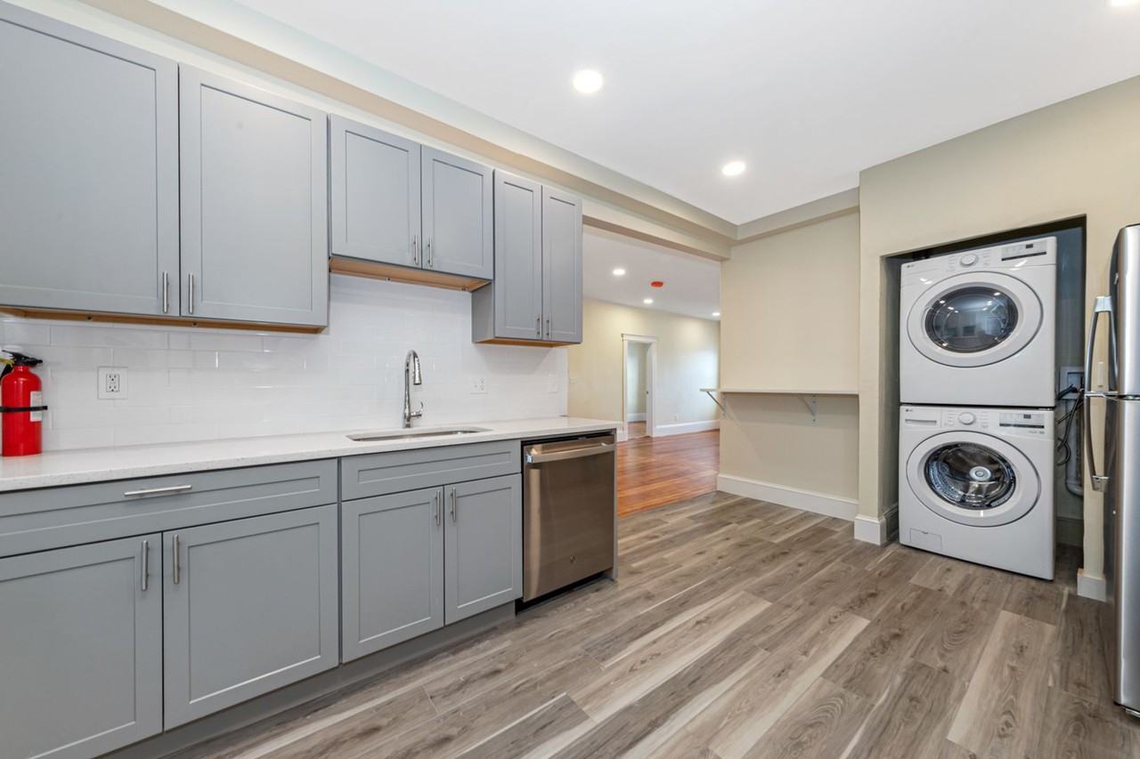 44B Brackett St