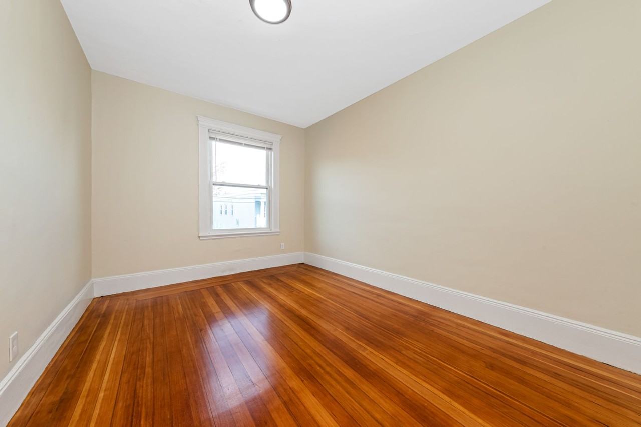 44B Brackett St - Photo 3 of 21