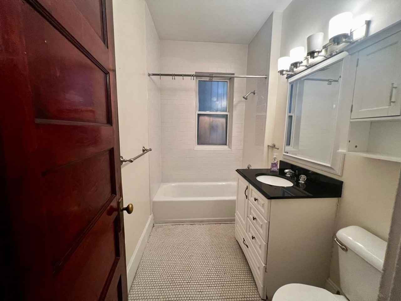 807B Centre St - Photo 3 of 15