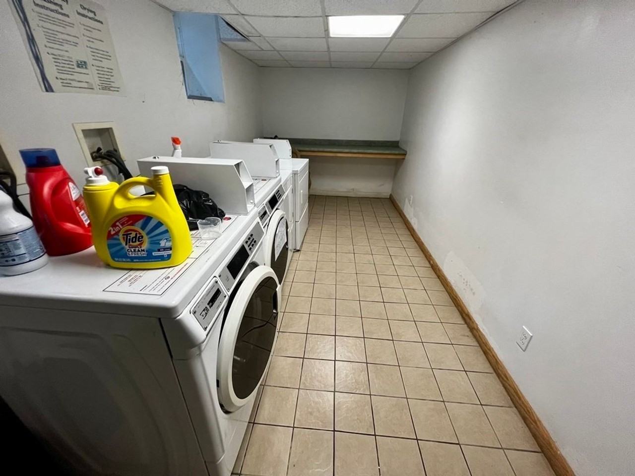 807B Centre St - Photo 6 of 15