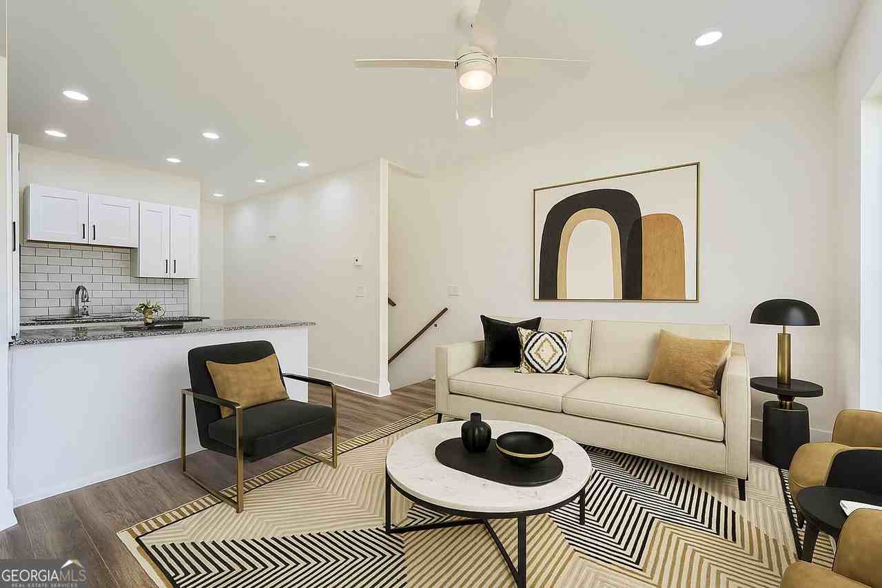 1351 Brewster St Sw - Photo 4 of 7