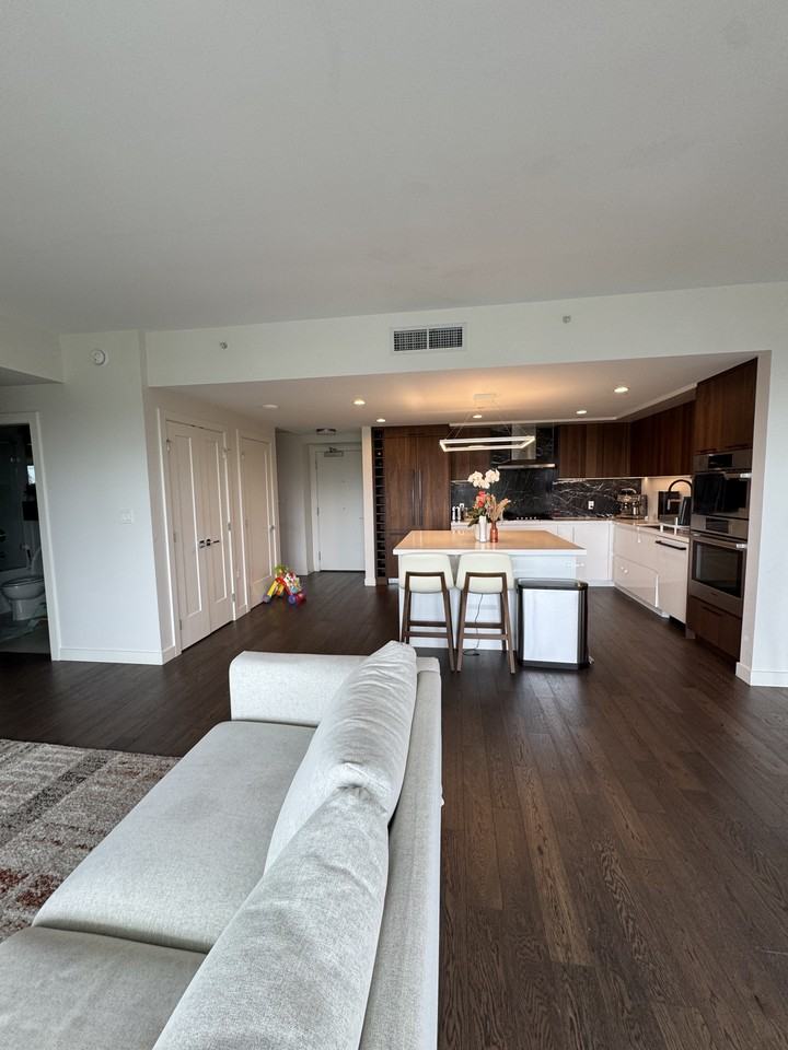 1526 Finlay Street #309 - Photo 3 of 14