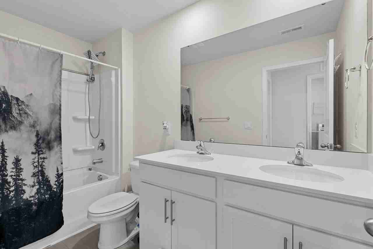 2097 Elmridge Rd - Photo 3 of 9