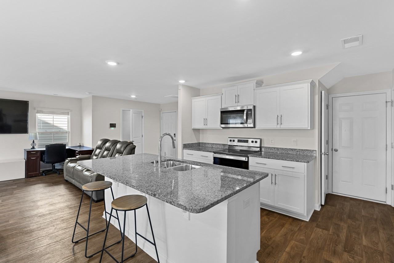 2097 Elmridge Rd - Photo 5 of 9