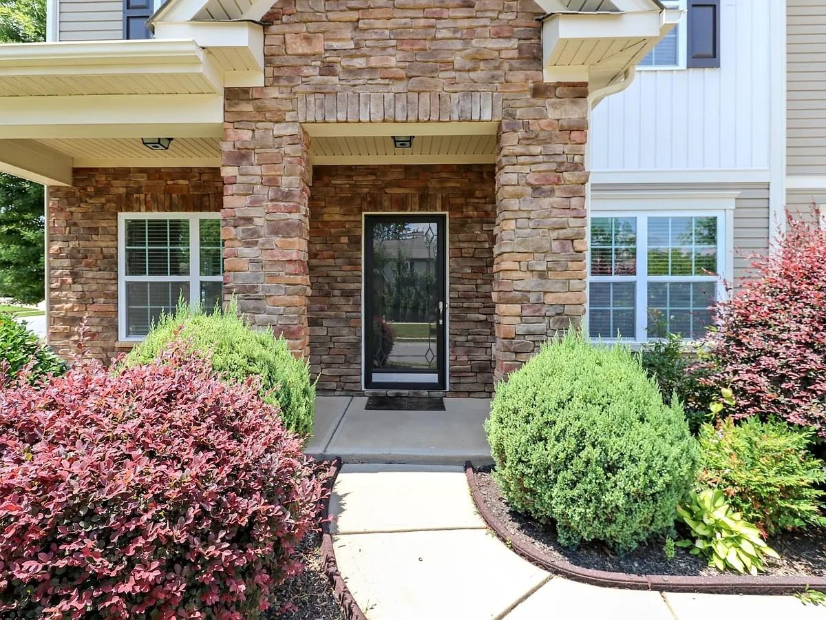 14524 Glenduff Pl #NA - Photo 2 of 31