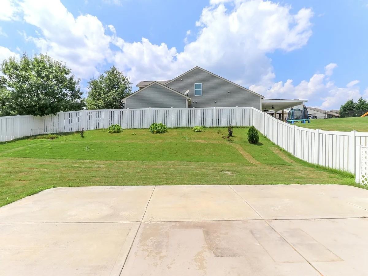 14524 Glenduff Pl #NA - Photo 3 of 31