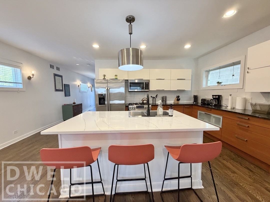1419 N Paulina St #NA - Photo 2 of 48