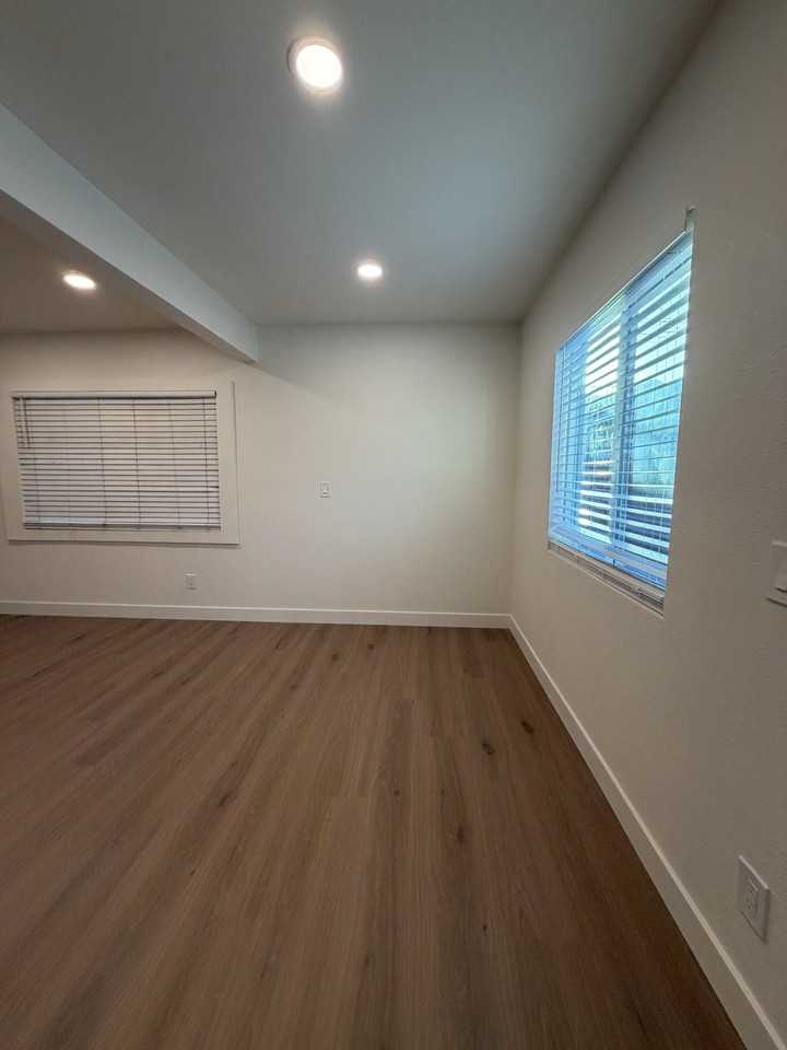 2702 Highland Ave #2704 - Photo 3 of 30