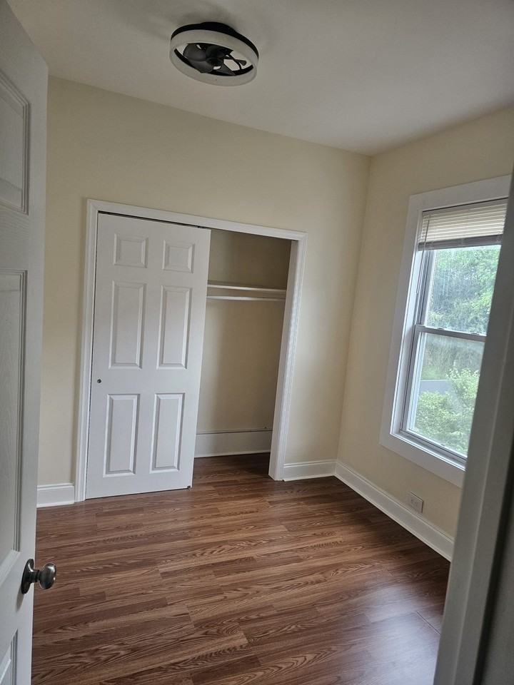 133 Claremont Ave #NA - Photo 4 of 9