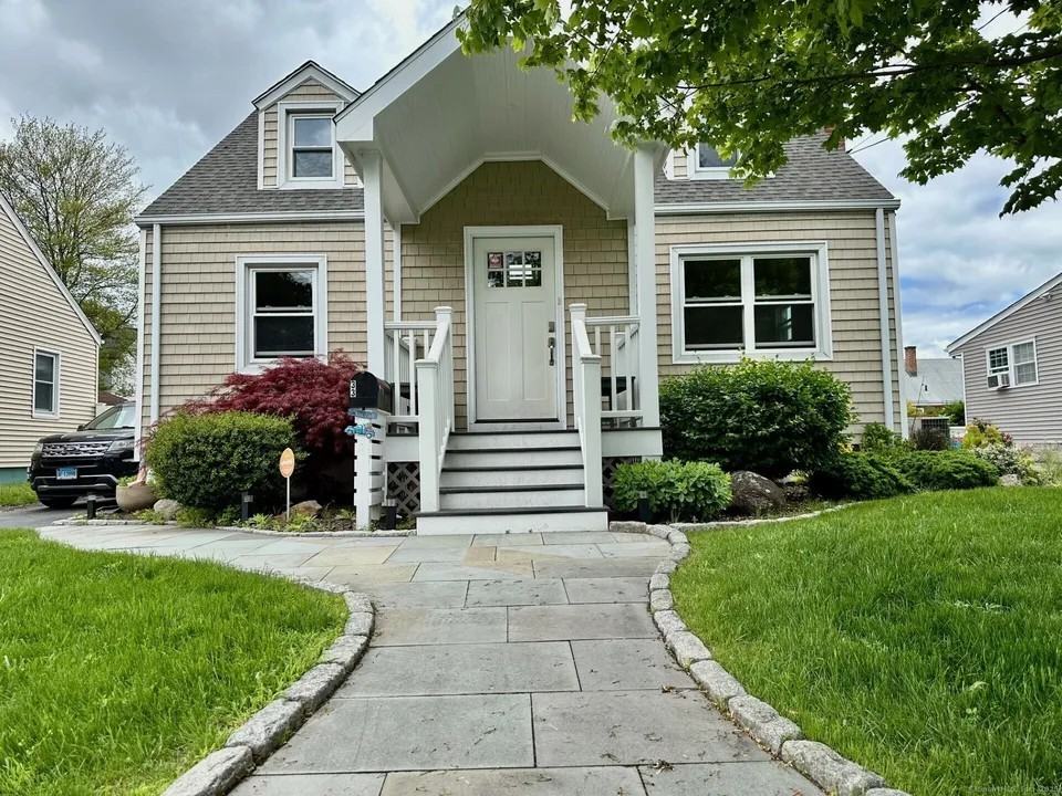 33 Emerson St #NA - Photo 7 of 35