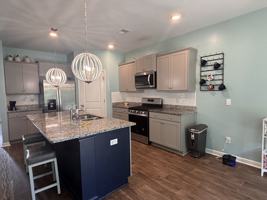 featured image of 120 Summit View Dr #R3