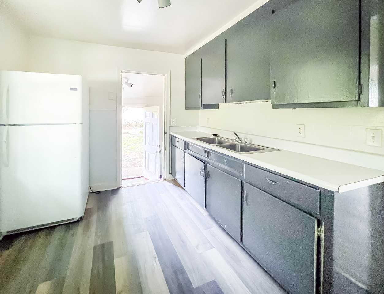 95 Slagle Ave #NA - Photo 4 of 10