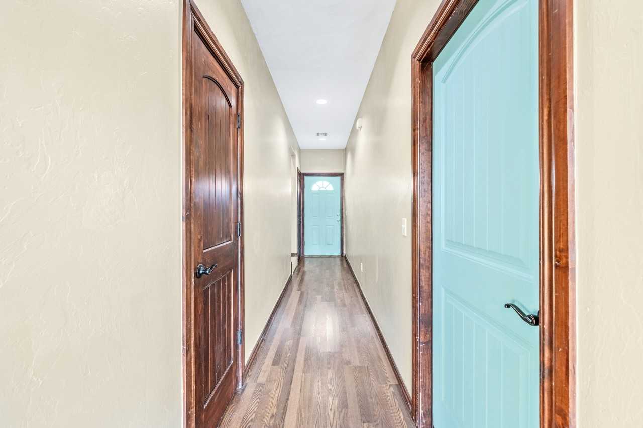 13 Ne 7th St #13 - Photo 7 of 26