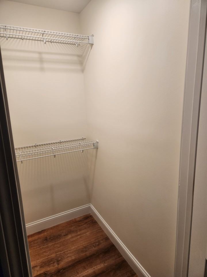 26 Cromwell St #1 - Photo 2 of 9