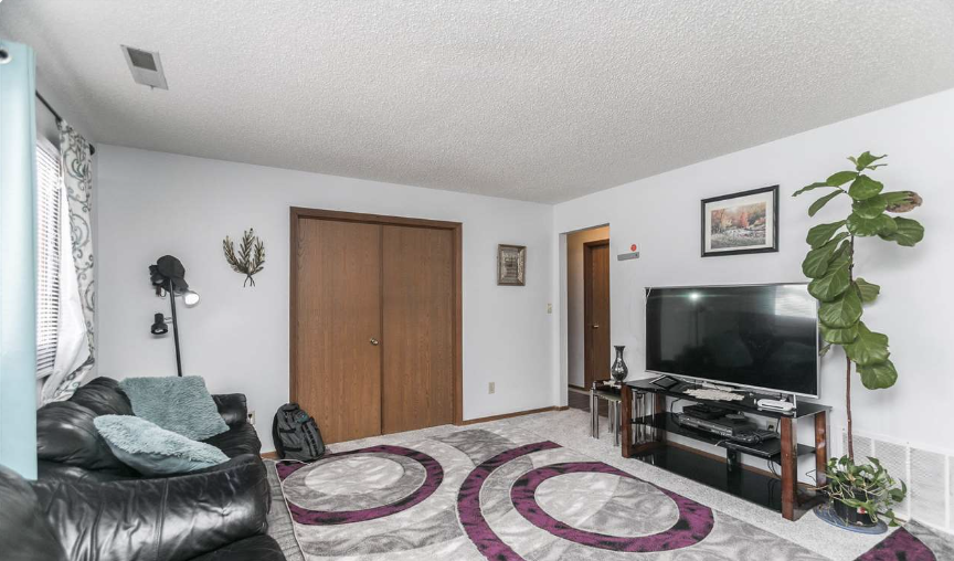 740 Westwinds Dr #4 - Photo 5 of 7