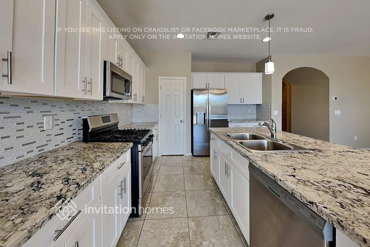 19581 W Harrison St - Photo 7 of 18