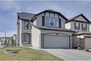 featured image of 7965 Cougar Ridge Ave Sw