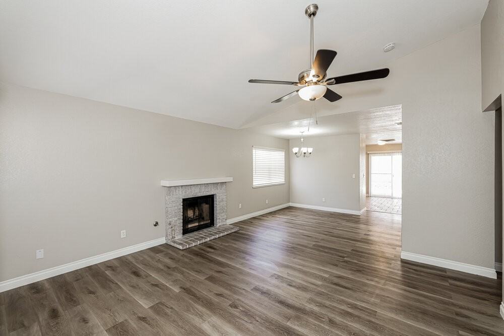 350 Keating St - Photo 5 of 16