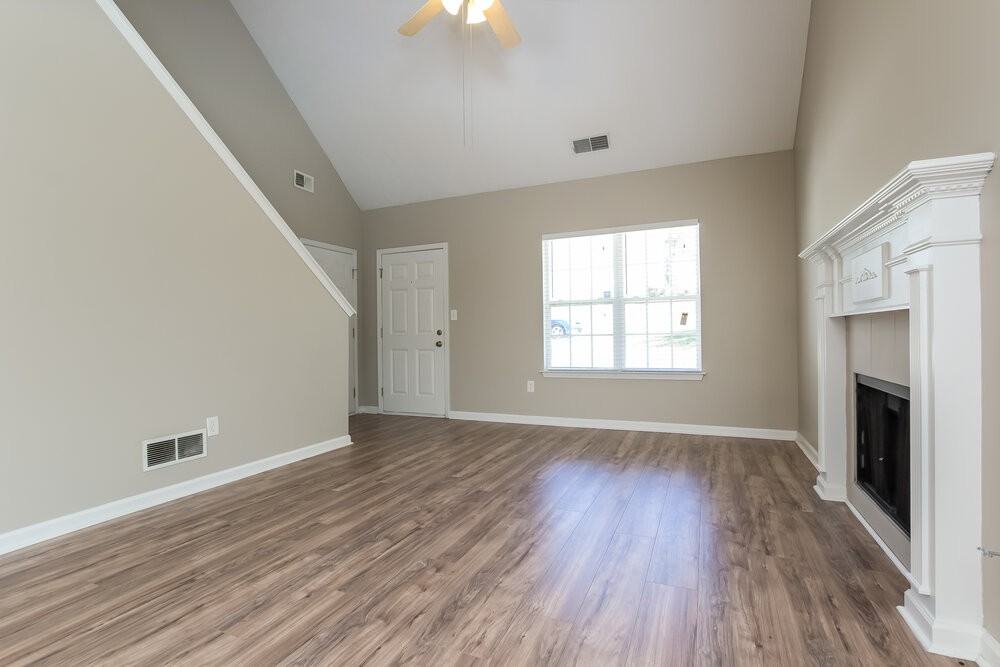 501 St Charles Ave - Photo 3 of 15