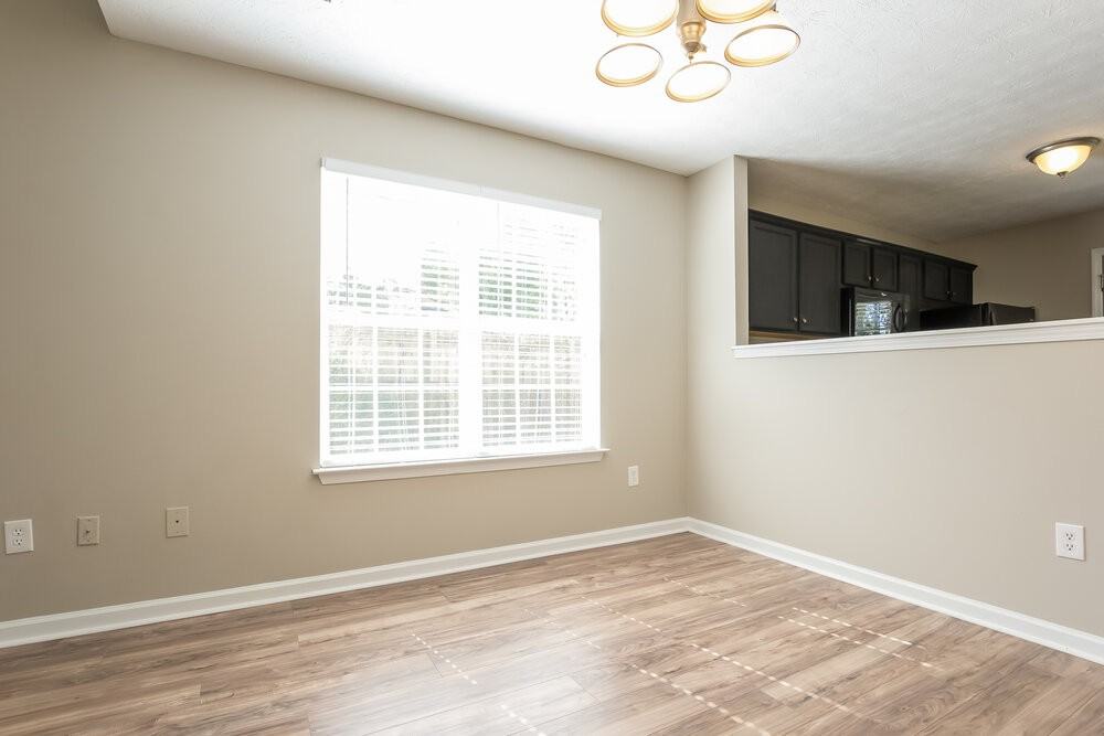 501 St Charles Ave - Photo 4 of 15