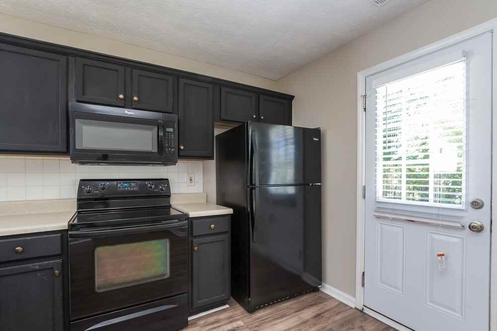 501 St Charles Ave - Photo 6 of 15