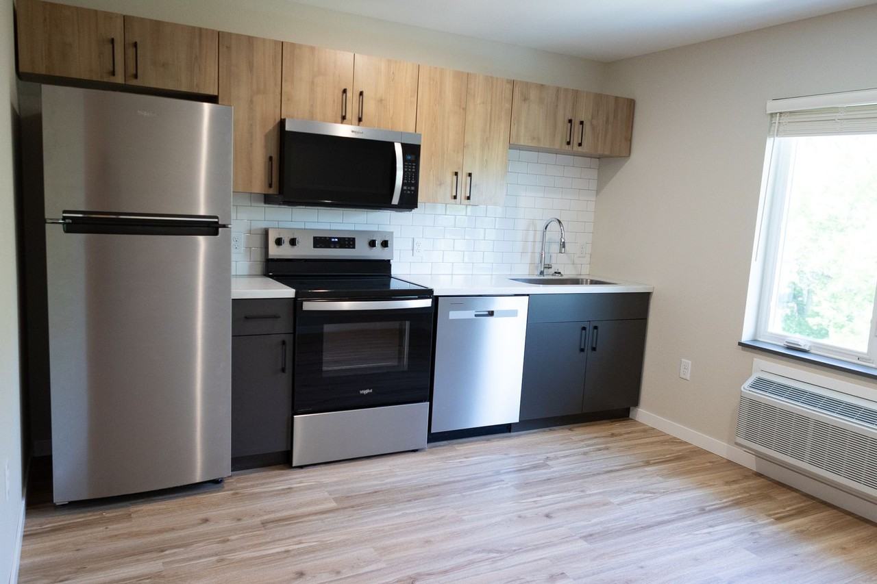 Riverview Apartments - Photo 2 of 16