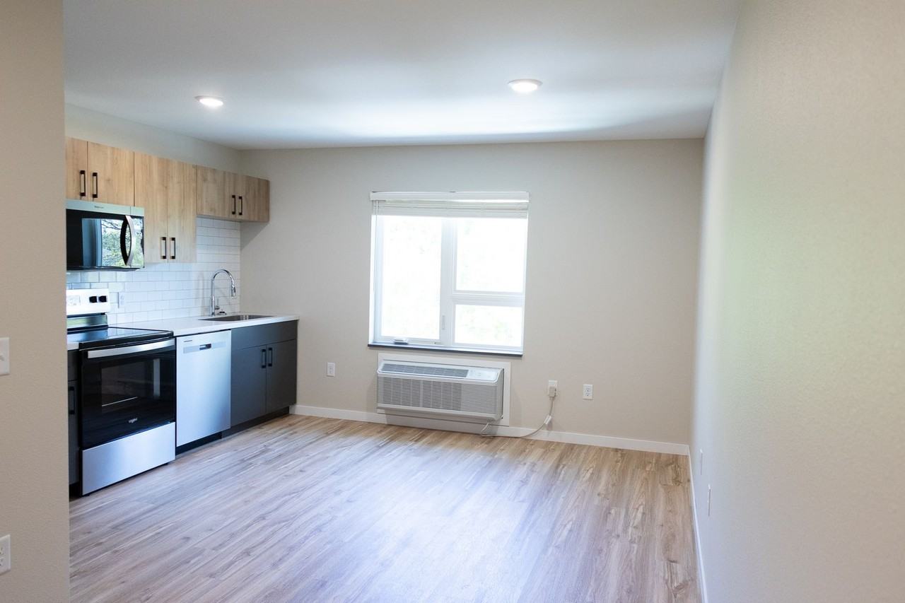 Riverview Apartments - Photo 4 of 16