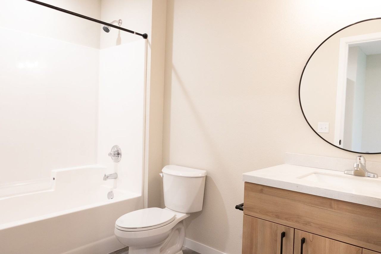 Riverview Apartments - Photo 7 of 16