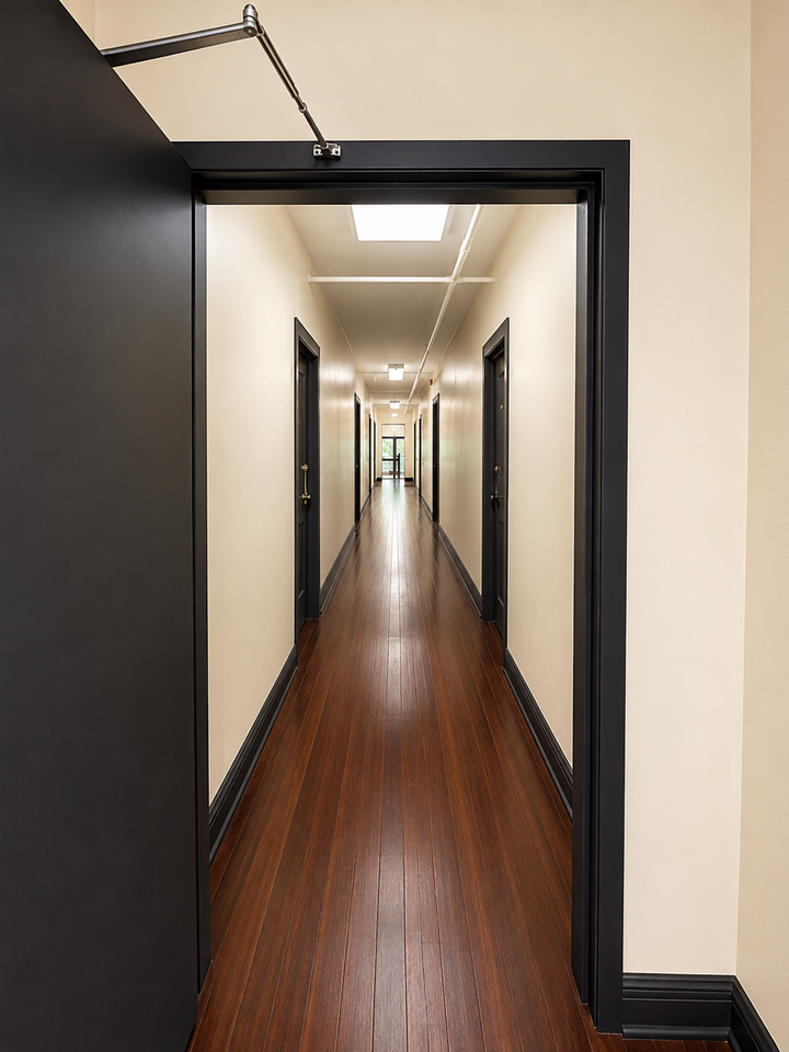 526 S Union Avenue - Photo 3 of 4
