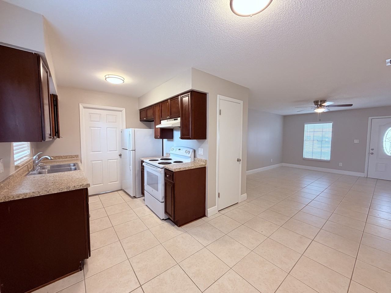 2847 Gale Pl #1 - Photo 4 of 17