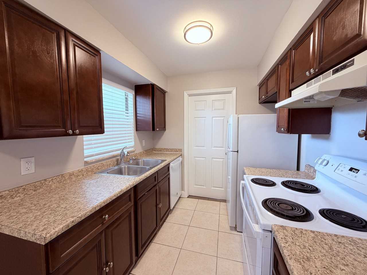 2847 Gale Pl #1 - Photo 5 of 17