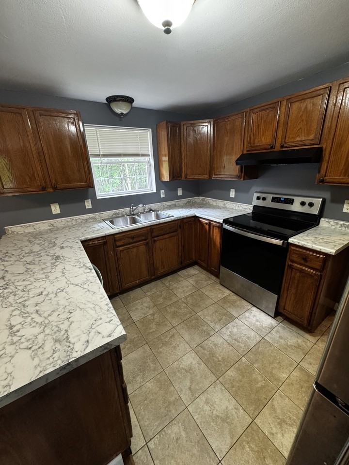 60 Highrock Rd #60 - Photo 2 of 9