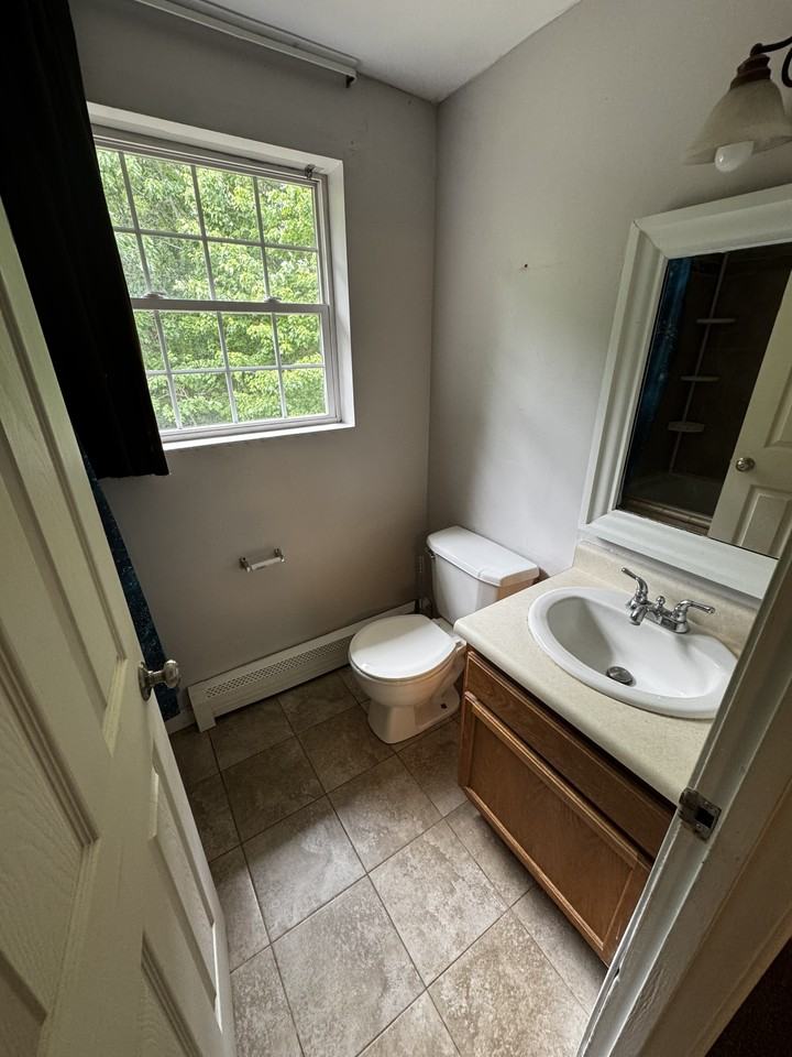 60 Highrock Rd #60 - Photo 4 of 9