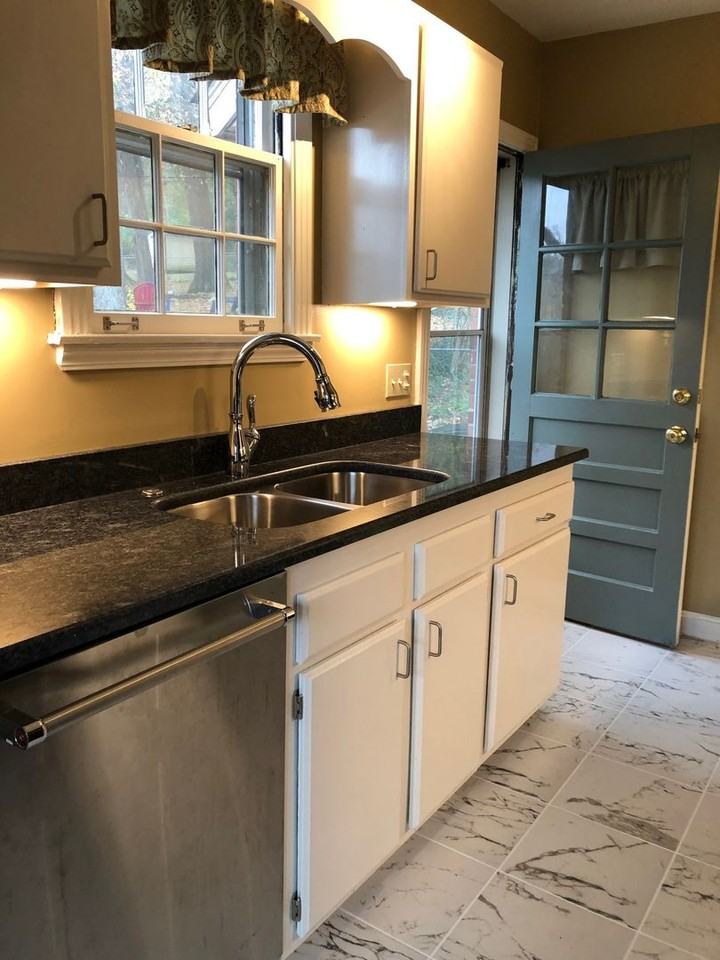 721 Kendall Dr - Photo 4 of 12
