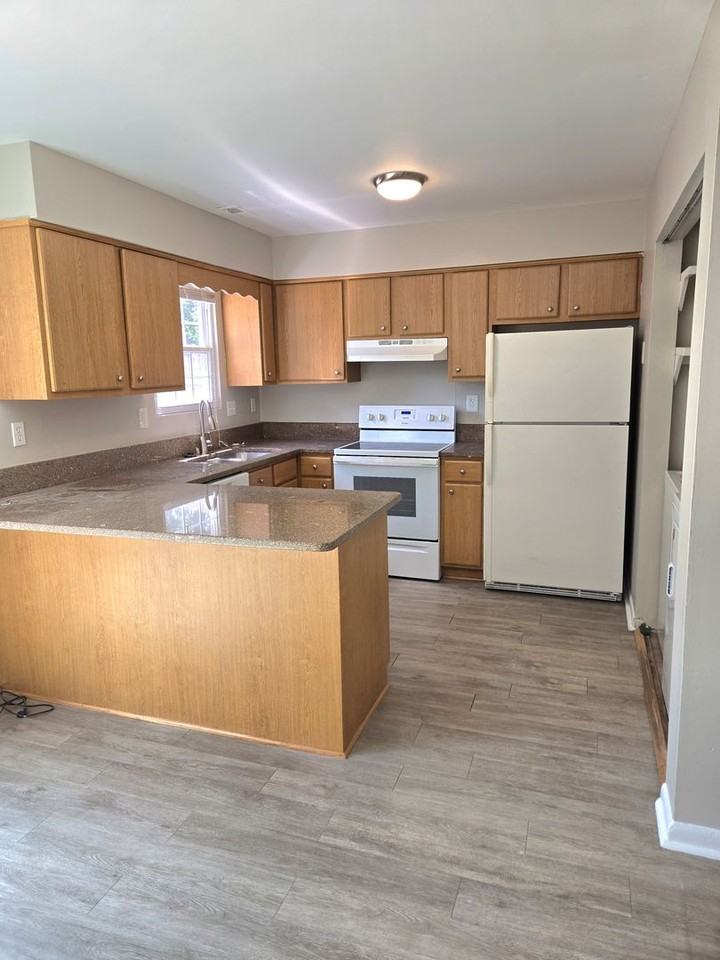 1315 River Birch Run S - Photo 6 of 18