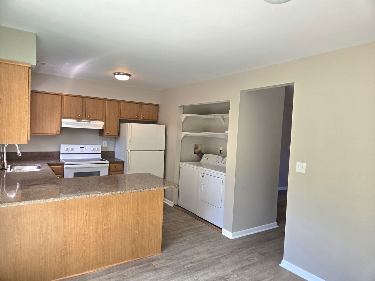 1315 River Birch Run S - Photo 7 of 18