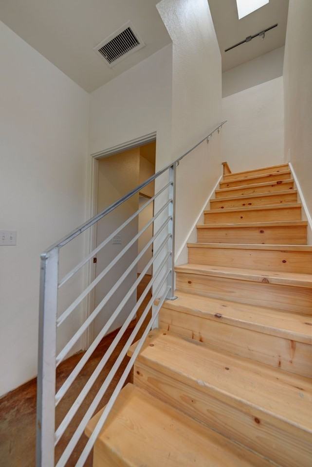 1020 6th St Nw - Photo 4 of 30