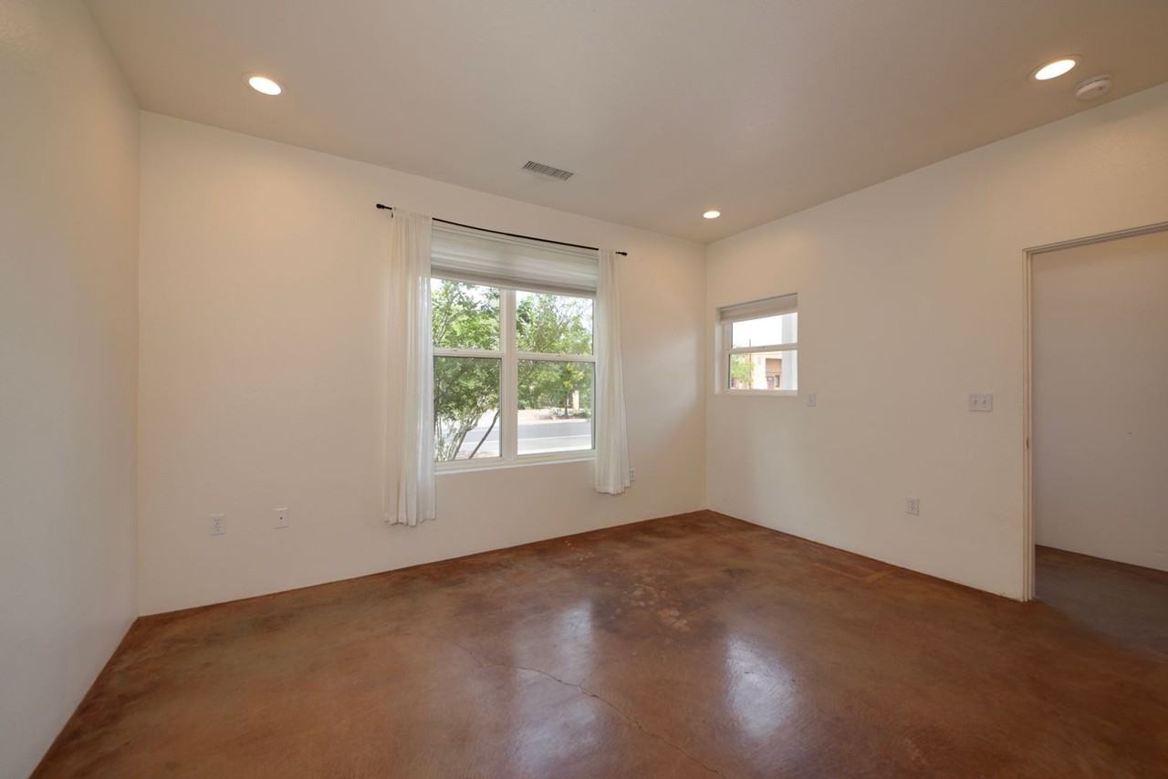 1020 6th St Nw - Photo 7 of 30