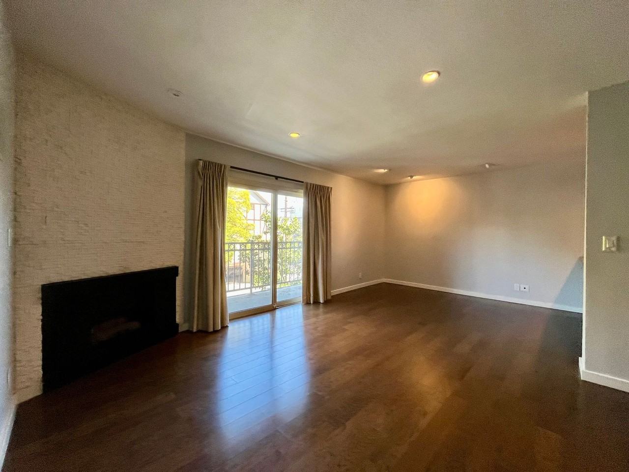 141 S Clark Dr #306 - Photo 2 of 12
