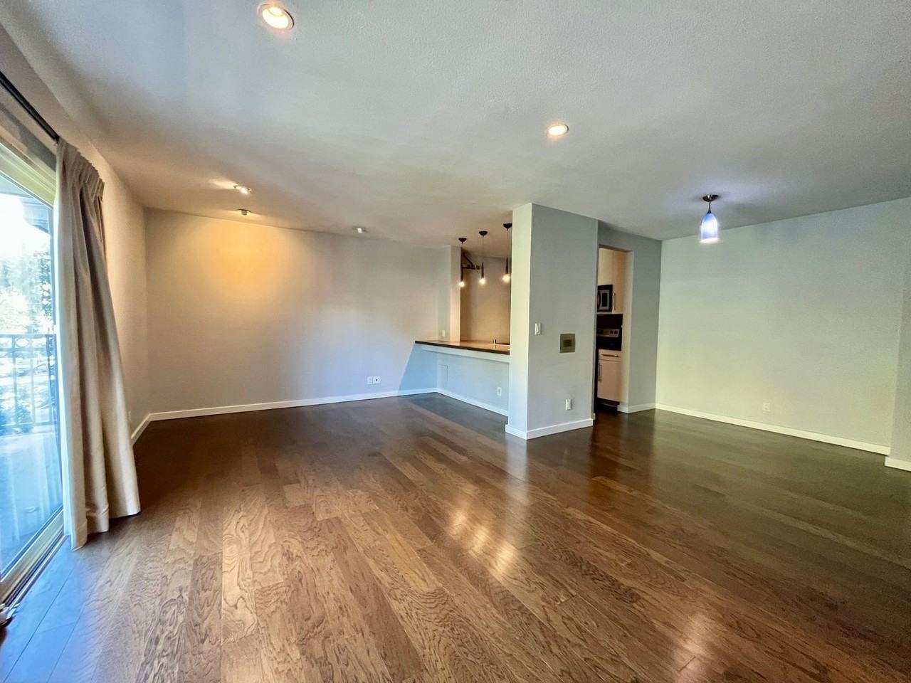 141 S Clark Dr #306 - Photo 3 of 12