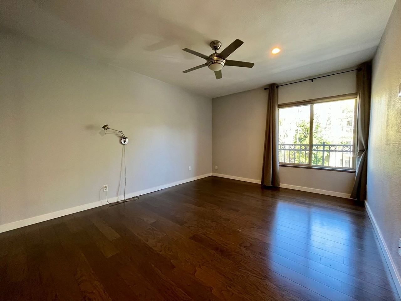 141 S Clark Dr #306 - Photo 7 of 12