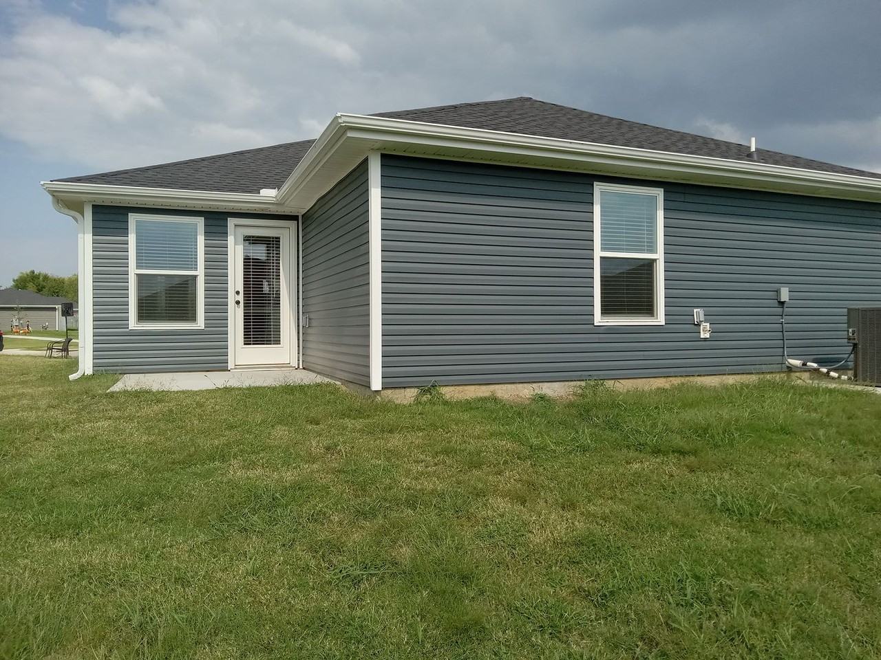 604 Short Leaf Ln - Photo 2 of 28