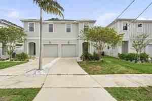 featured image of 2411 W Fig St #1