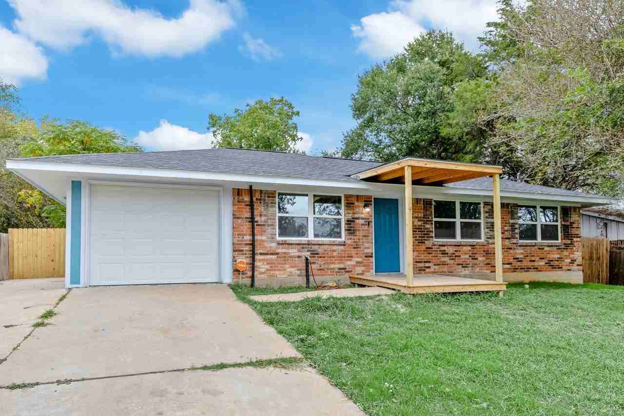 1401 Garrett St - Photo 2 of 20
