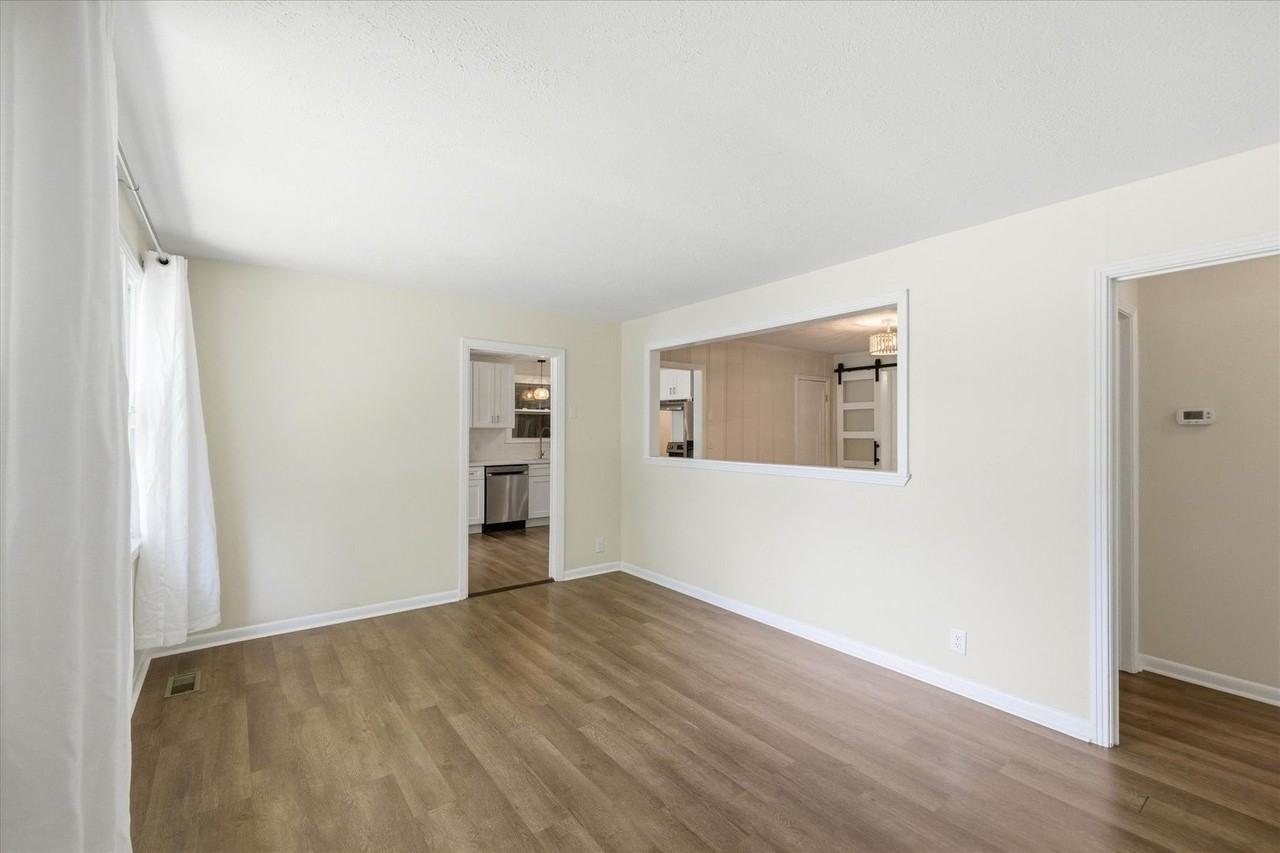 37 Hillsboro Rd - Photo 6 of 36