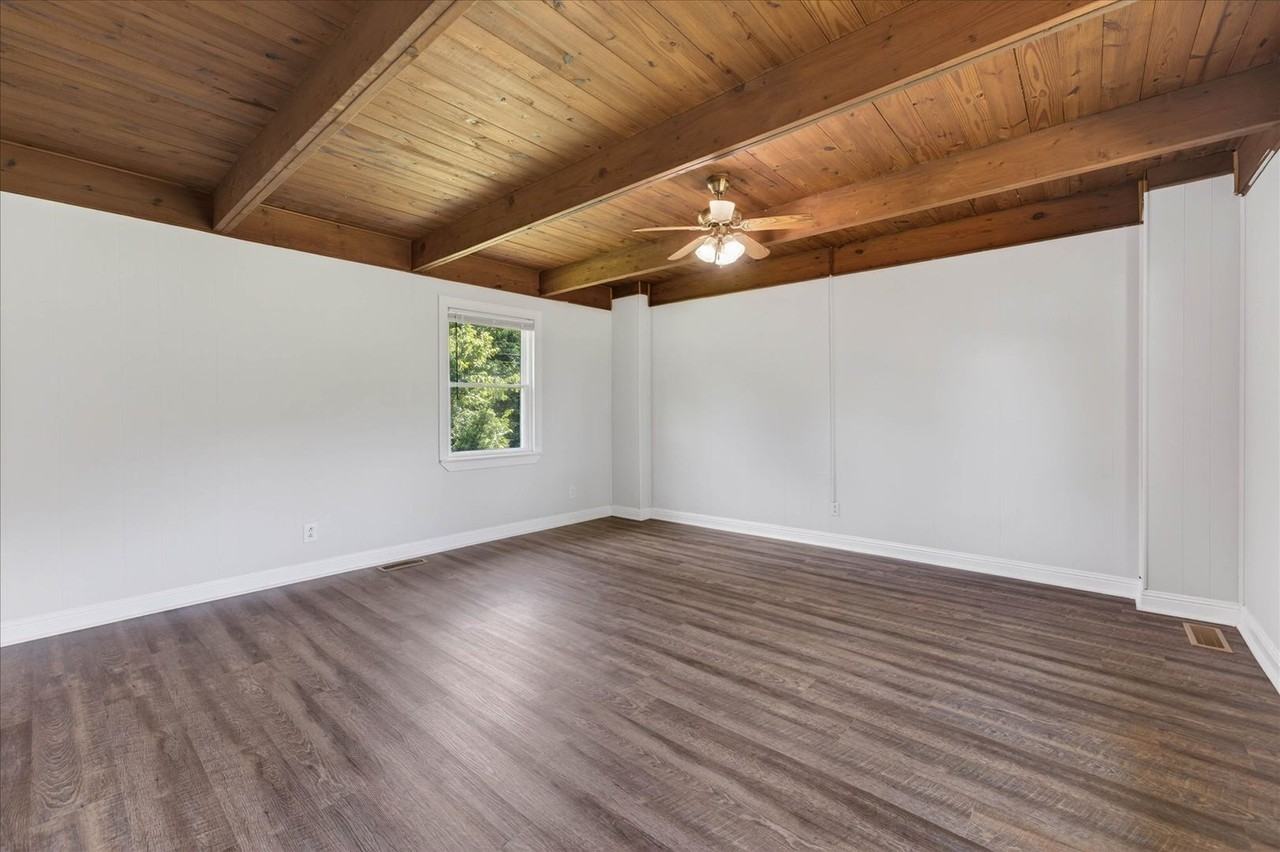 444 Appleton Dr - Photo 6 of 29