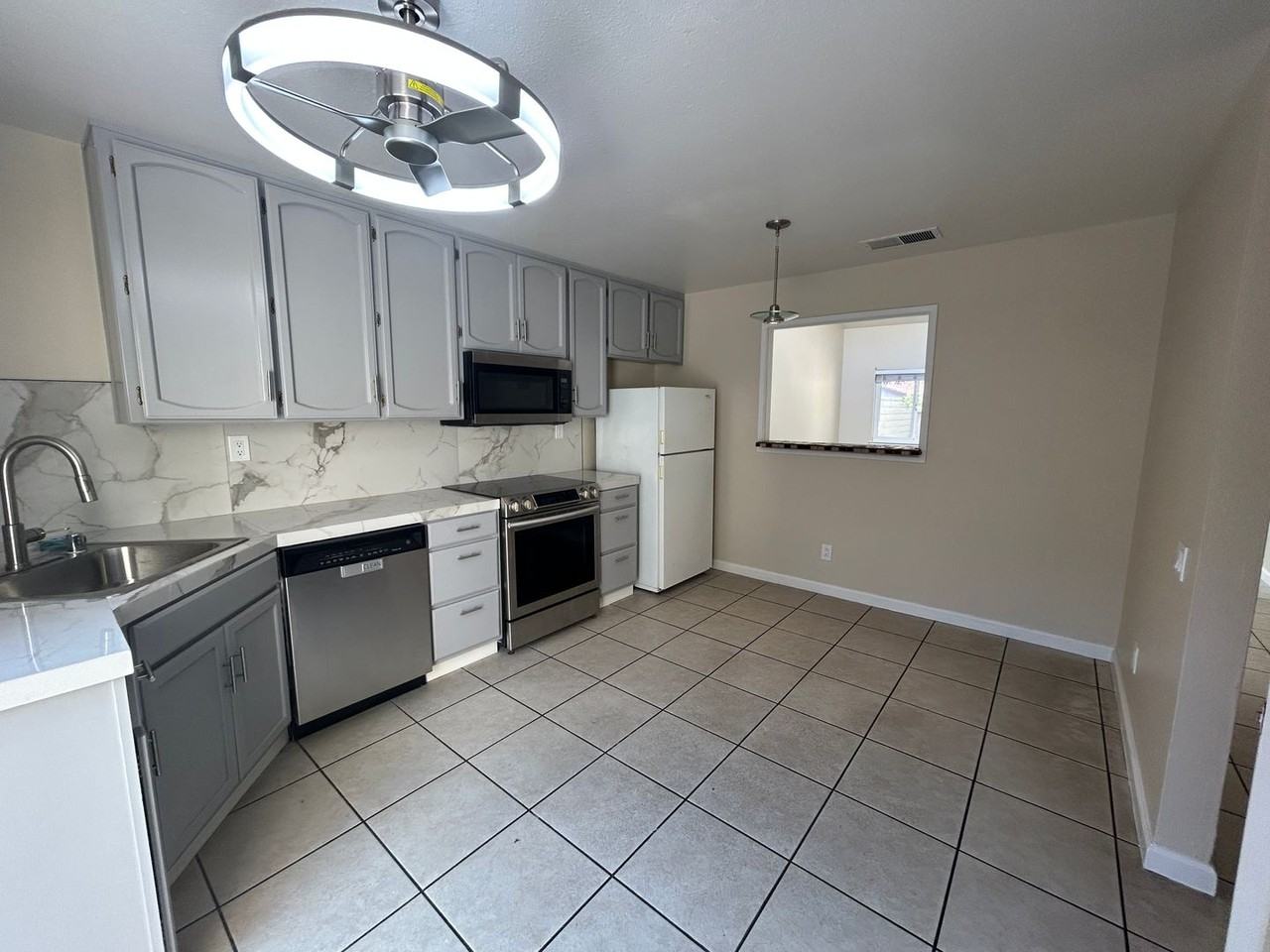 2104 Sharon Way - Photo 7 of 23