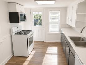 708 Coit Ave Ne - Photo 1 of 1