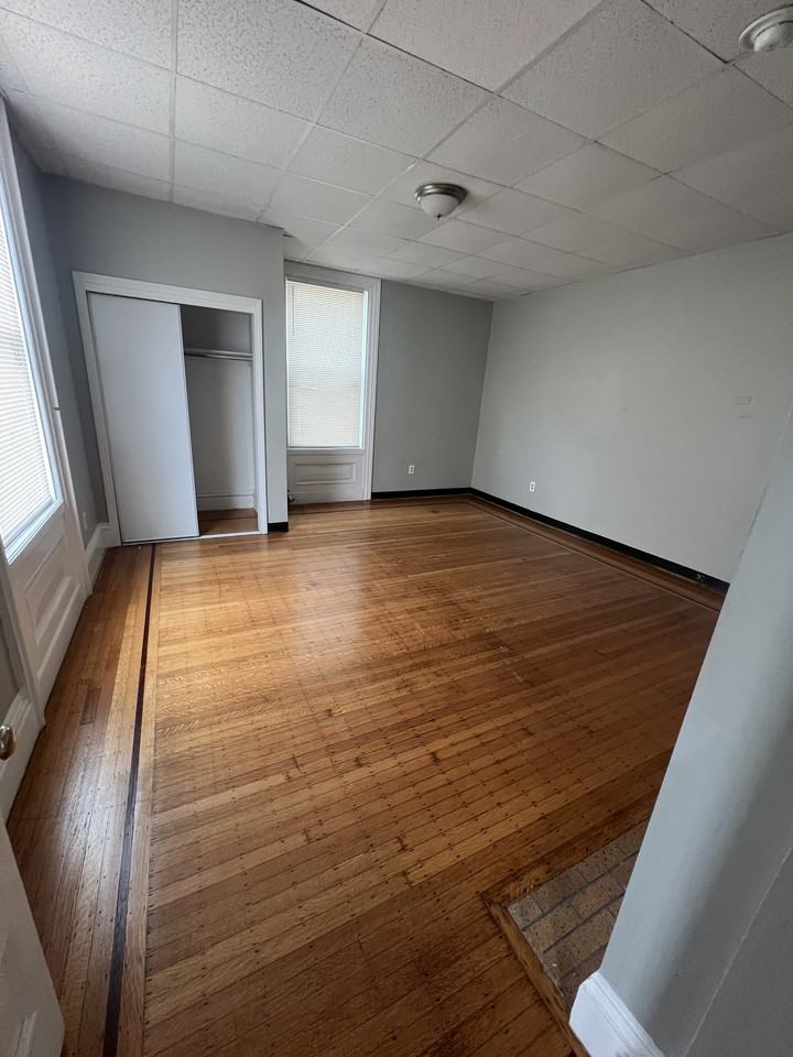 172 Pine St #2