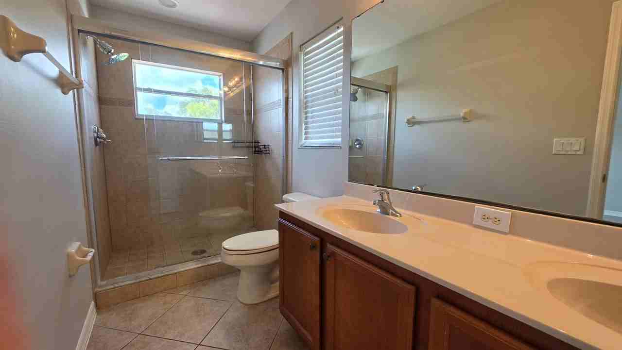14432 Pleach St #1 - Photo 5 of 9